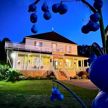 Auberge Presbytere Mont Lac-Vert Hébertville المظهر الخارجي الصورة