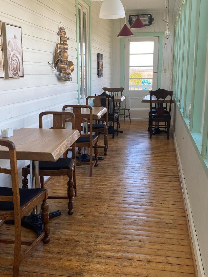 Auberge Presbytere Mont Lac-Vert Hébertville المظهر الخارجي الصورة