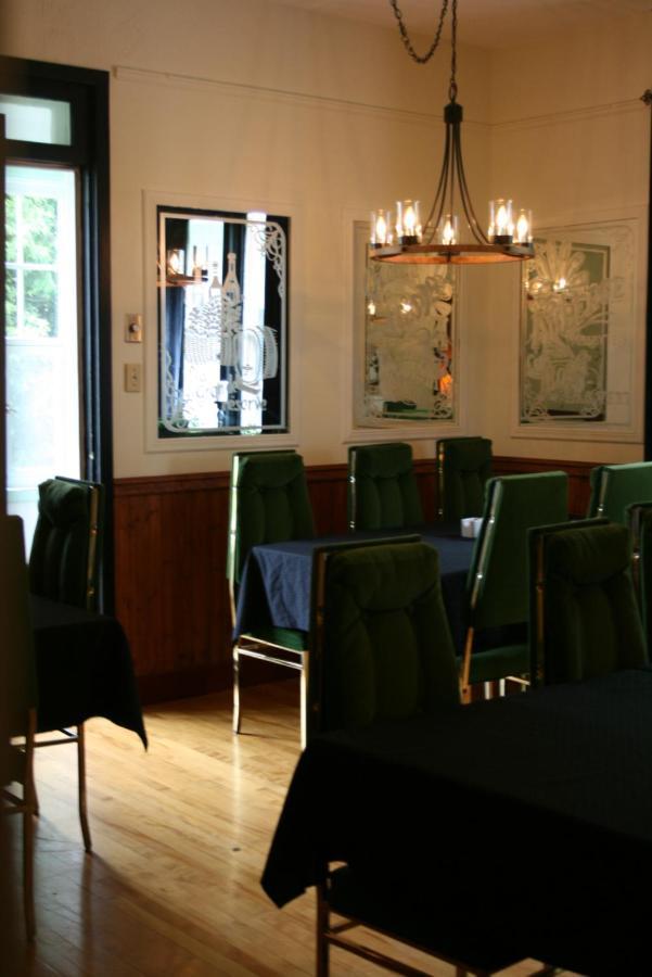 Auberge Presbytere Mont Lac-Vert Hébertville المظهر الخارجي الصورة
