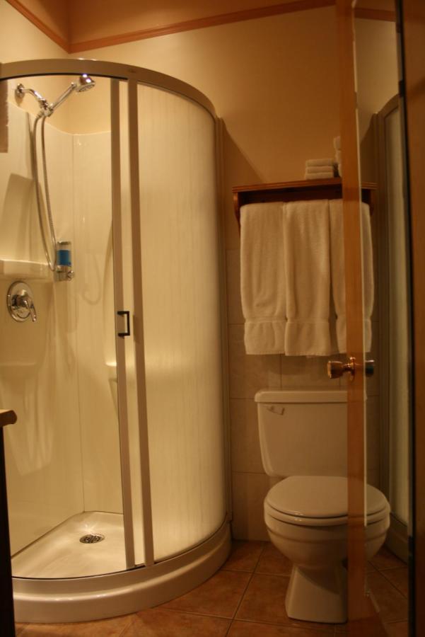 Auberge Presbytere Mont Lac-Vert Hébertville المظهر الخارجي الصورة