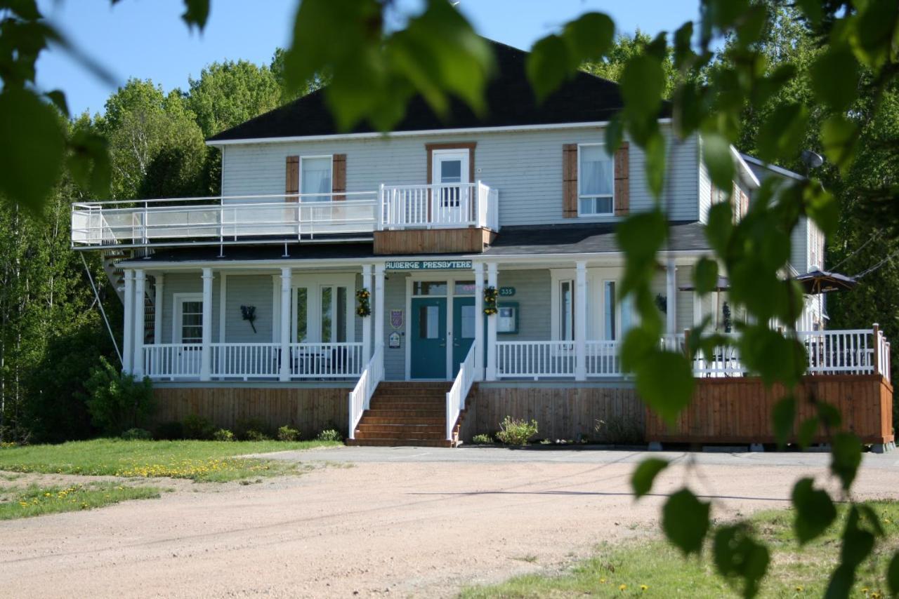 Auberge Presbytere Mont Lac-Vert Hébertville المظهر الخارجي الصورة