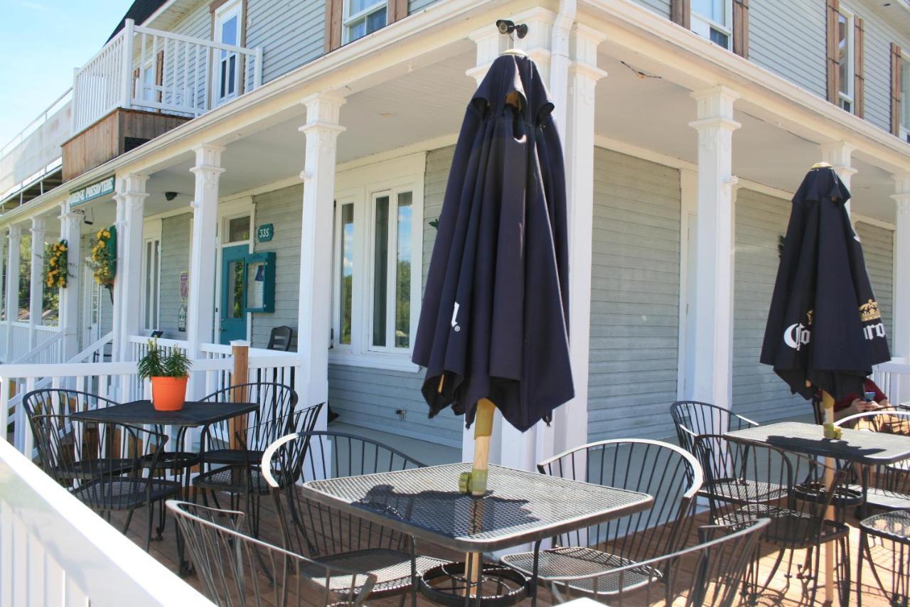 Auberge Presbytere Mont Lac-Vert Hébertville المظهر الخارجي الصورة