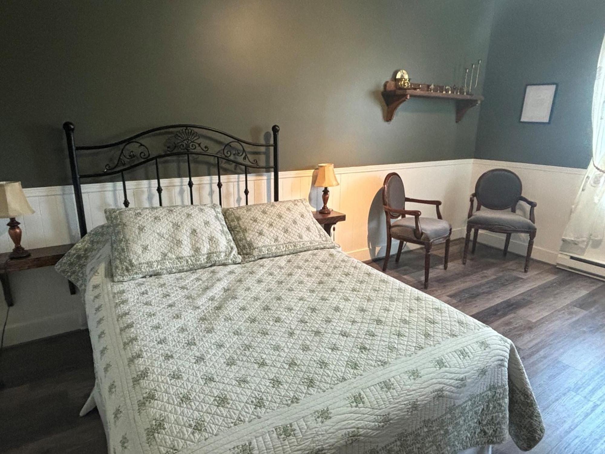 Auberge Presbytere Mont Lac-Vert Hébertville المظهر الخارجي الصورة
