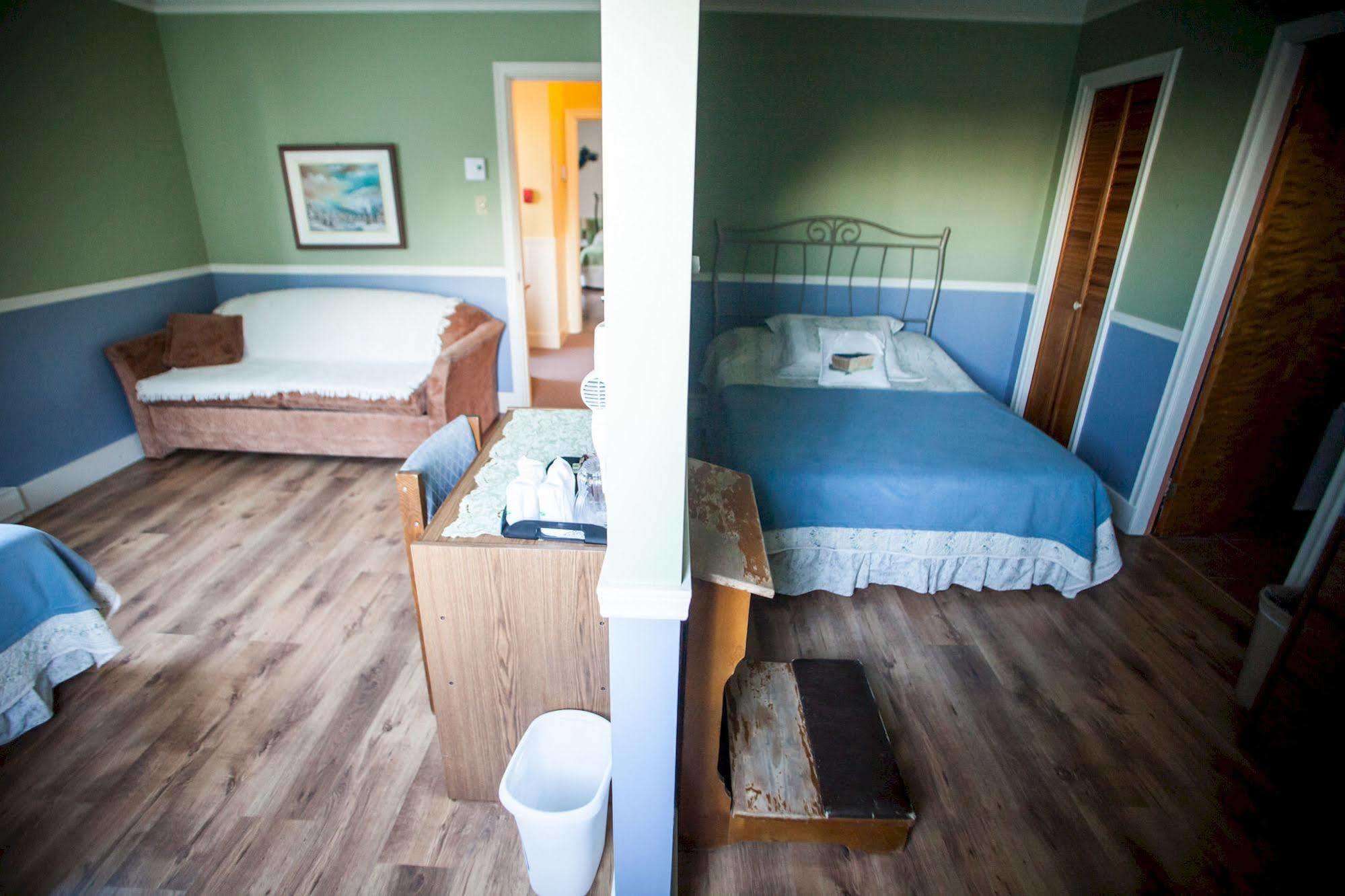 Auberge Presbytere Mont Lac-Vert Hébertville المظهر الخارجي الصورة